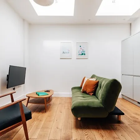 Redland In Bespoke 1 Of 2 *