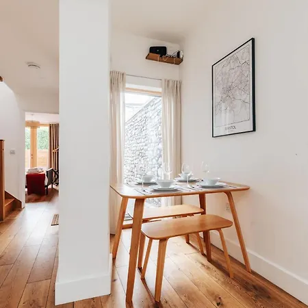 Redland In Bespoke 1 Of 2 * ブリストル