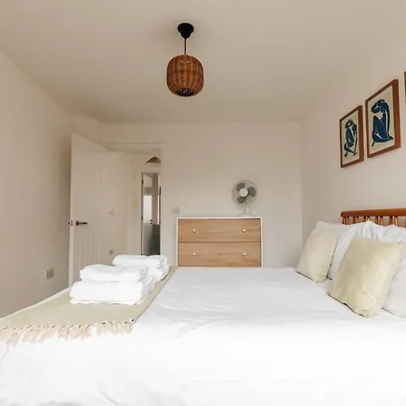 Redland In Bespoke 1 Of 2 Casa vacanze Bristol