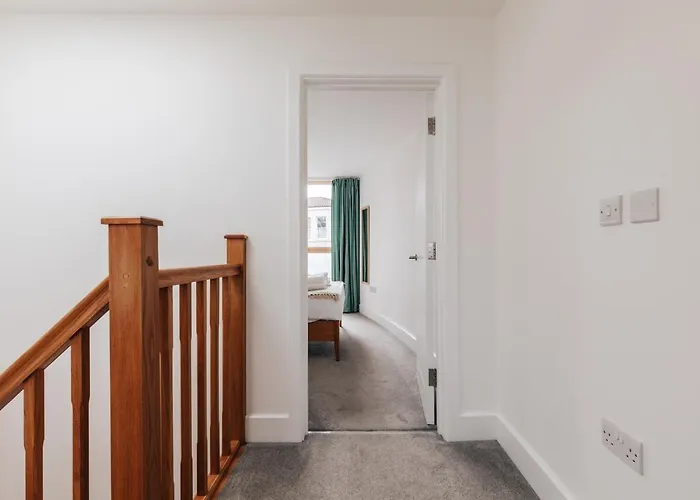 Redland In Bespoke 1 Of 2 Bristol