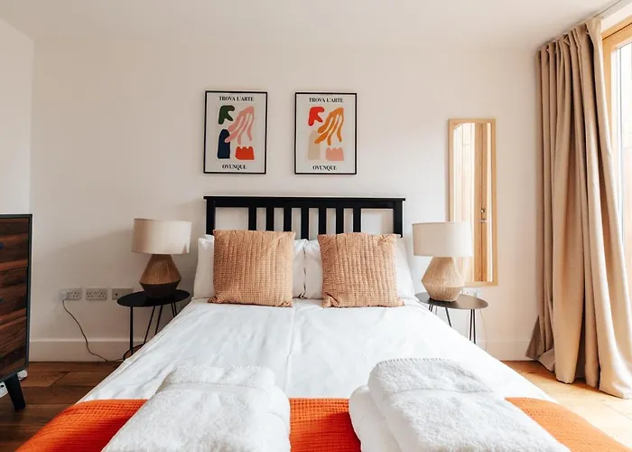 Redland In Bespoke 1 Of 2 *